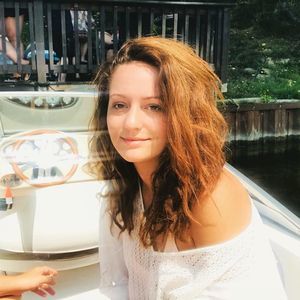 Meet your Posher, Olivia